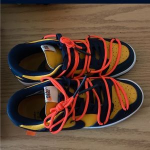 Off-White Dunks